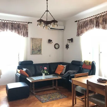 Kapo Апартаменты *